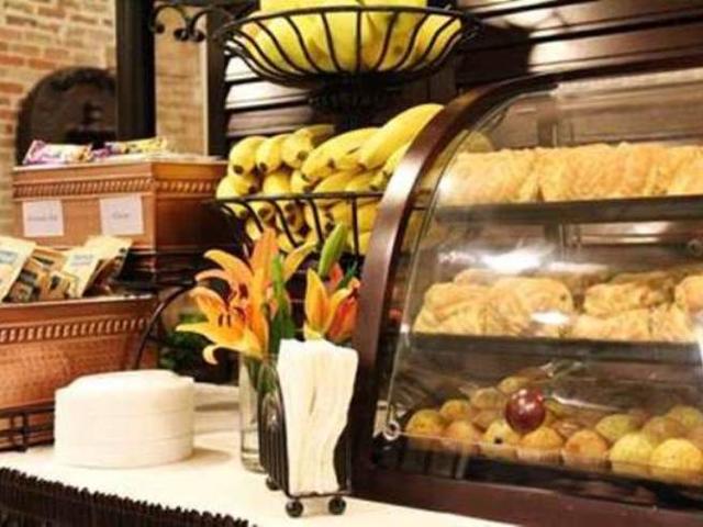 Free Breakfast