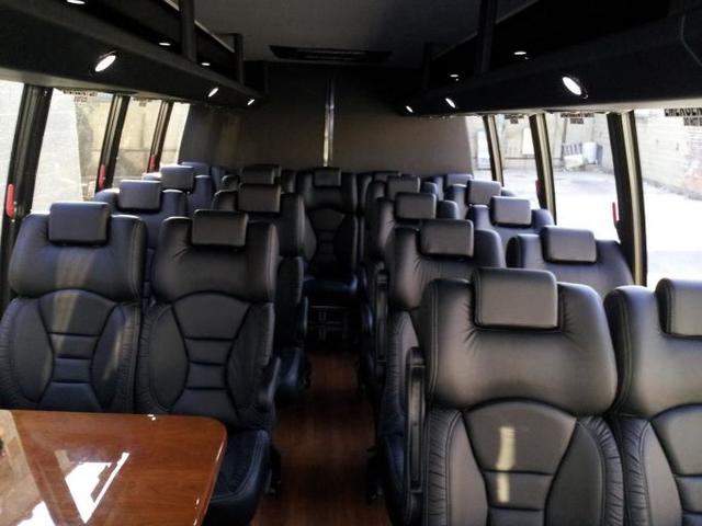 Price 4 Limo New Orleans Photo 3