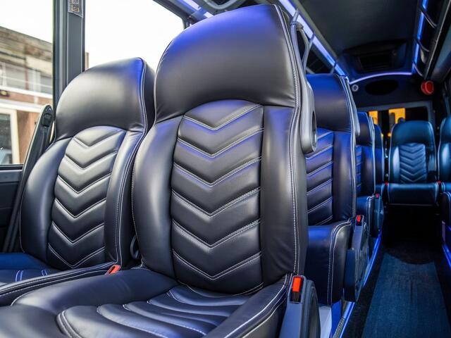 Price 4 Limo New Orleans Photo 2