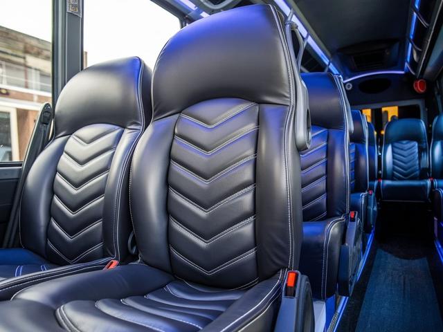 Price 4 Limo New Orleans Photo 2