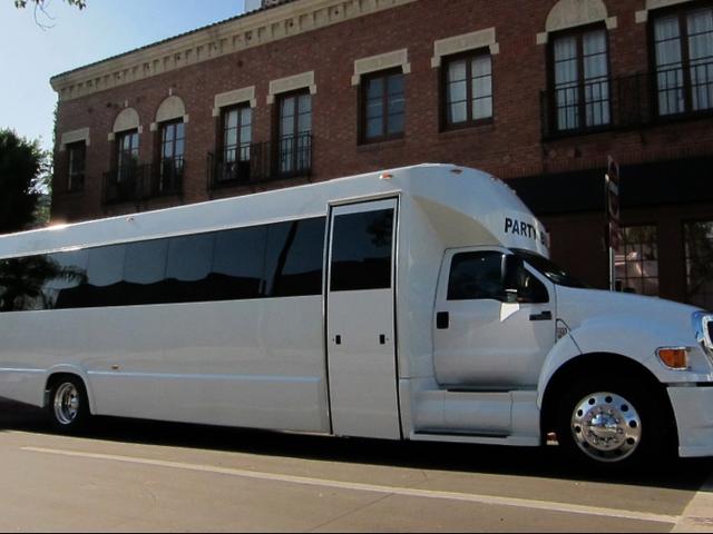 Price 4 Limo New Orleans Photo