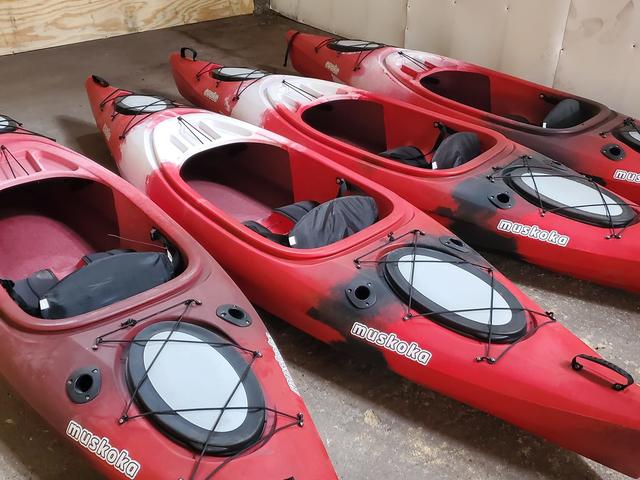 CAJUN BOATS AND FLOATS Photo 2