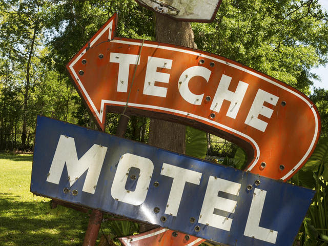 Teche Motel Photo