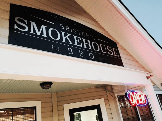 Brister's Smokehouse Storefront Photo 2