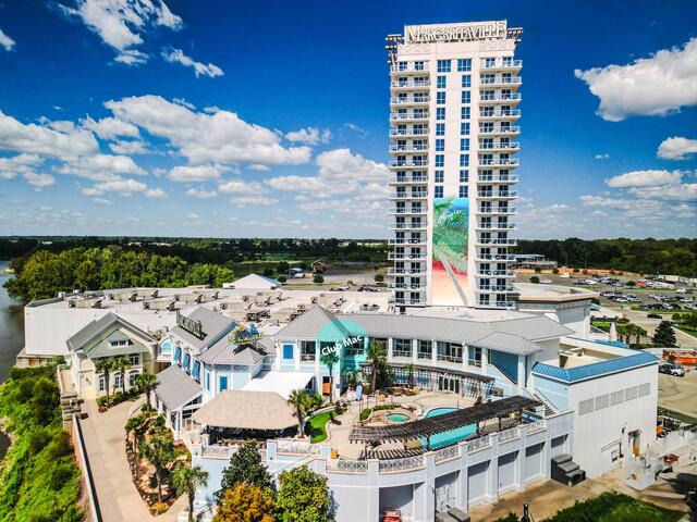 Club Macanudo Margaritaville Resort Exterior