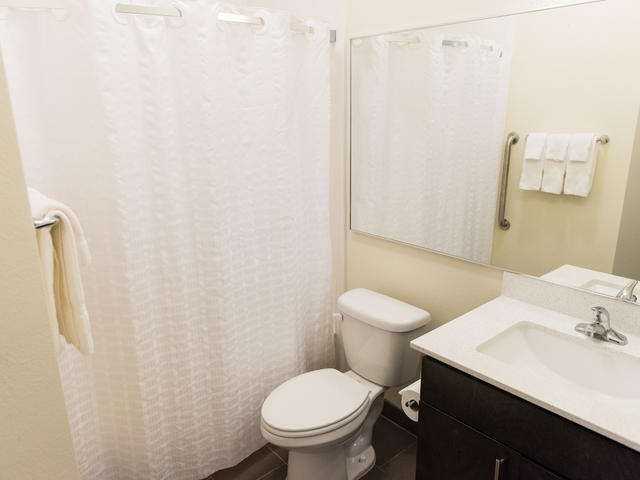 Candlewood Suites Denham Springs Photo 9