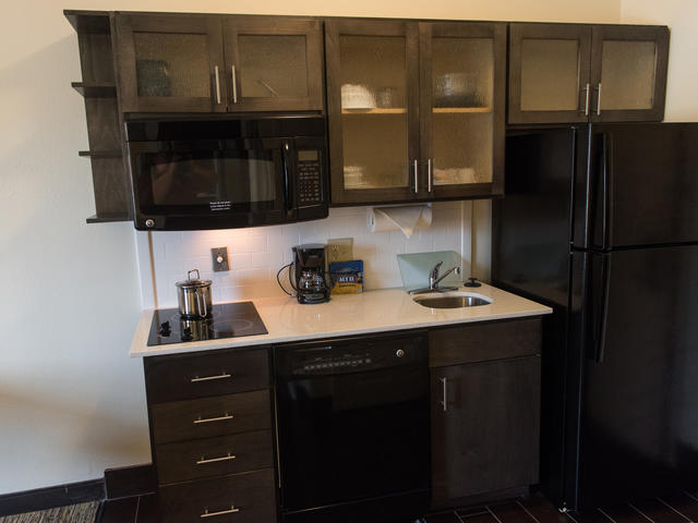 Candlewood Suites Denham Springs Photo 6