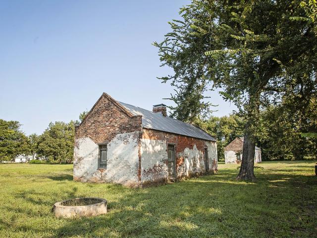 Cabins, Magnolia