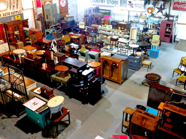 City Auto Antiques in Eunice, Louisiana Photo