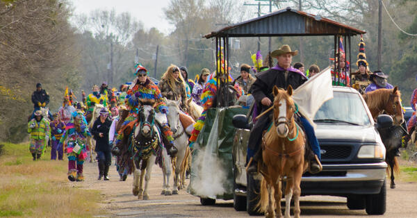 mardi gras parade in natchitoches louisiana